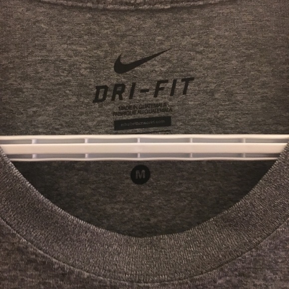Nike long sleeve - Picture 2 of 2